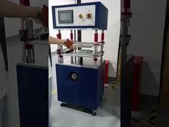 Le bouton de clavier commande la machine de test de vie